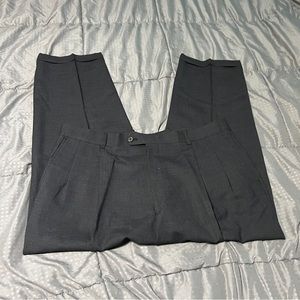 Versini black pants 100% wool size 39 short